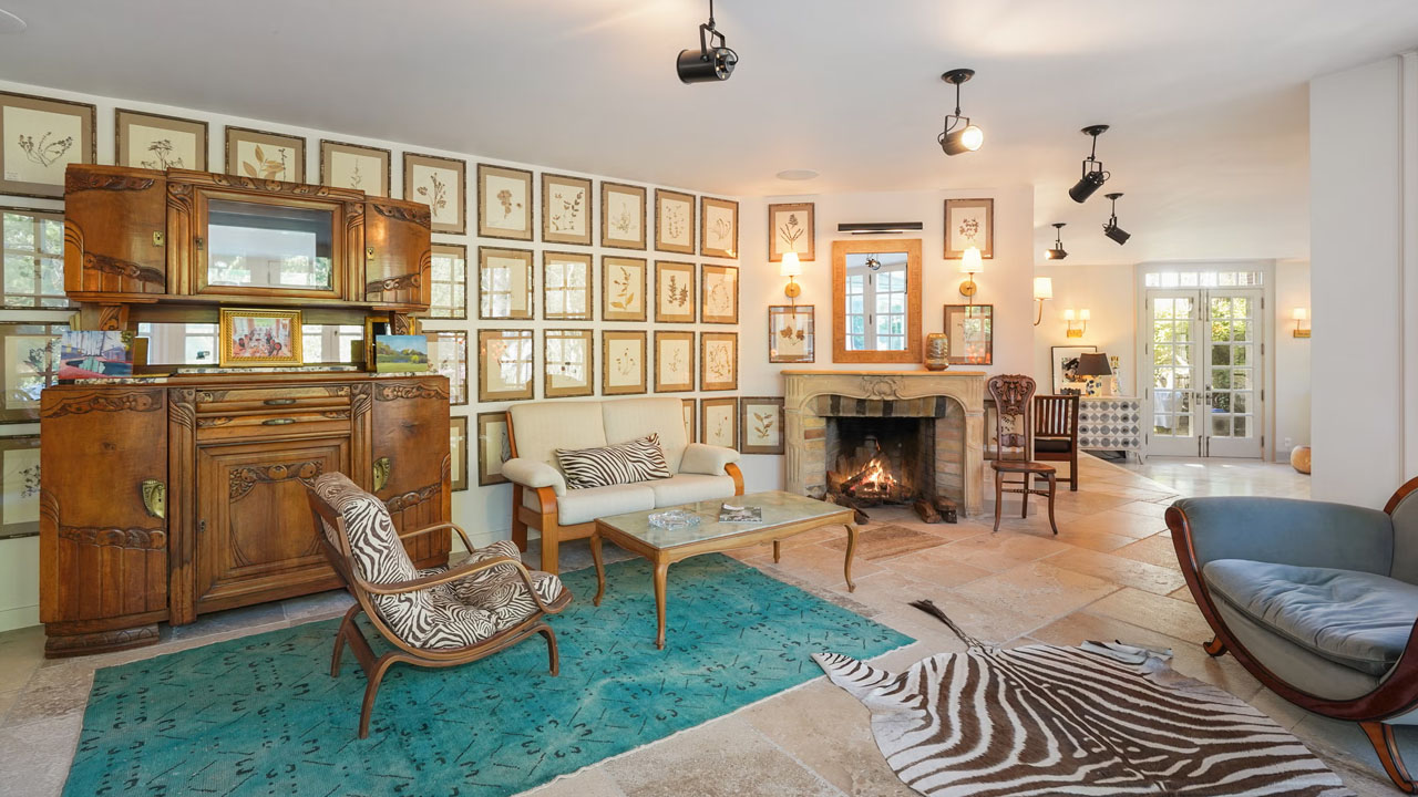 $5M Drew Barrymore New York Estate - living area 1