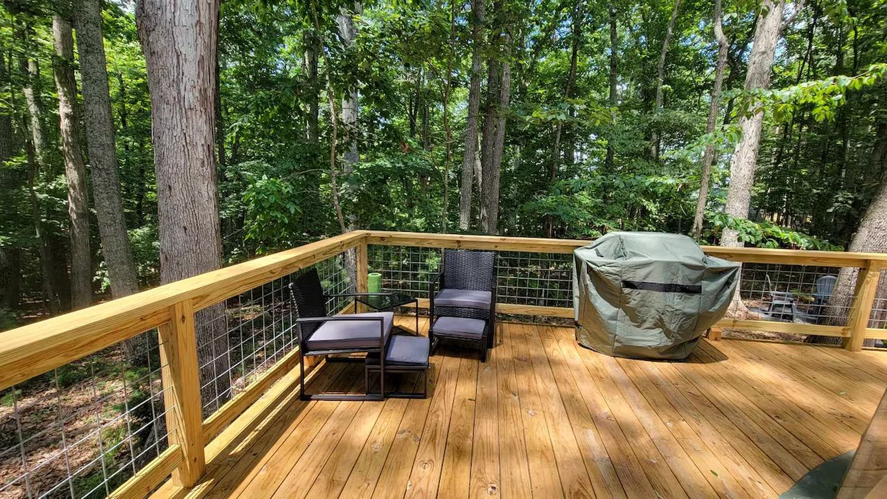 Bluestone Glmaping Dome_Outdoor Deck
