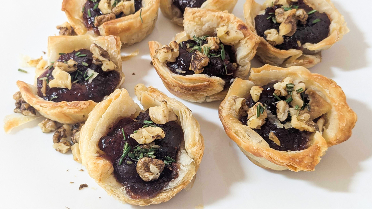 Cranberry Brie Bites