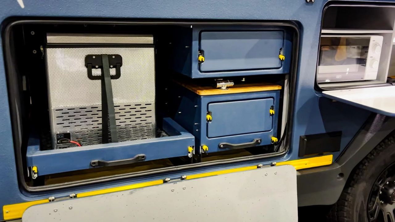 Invader Viator Camper Trailer