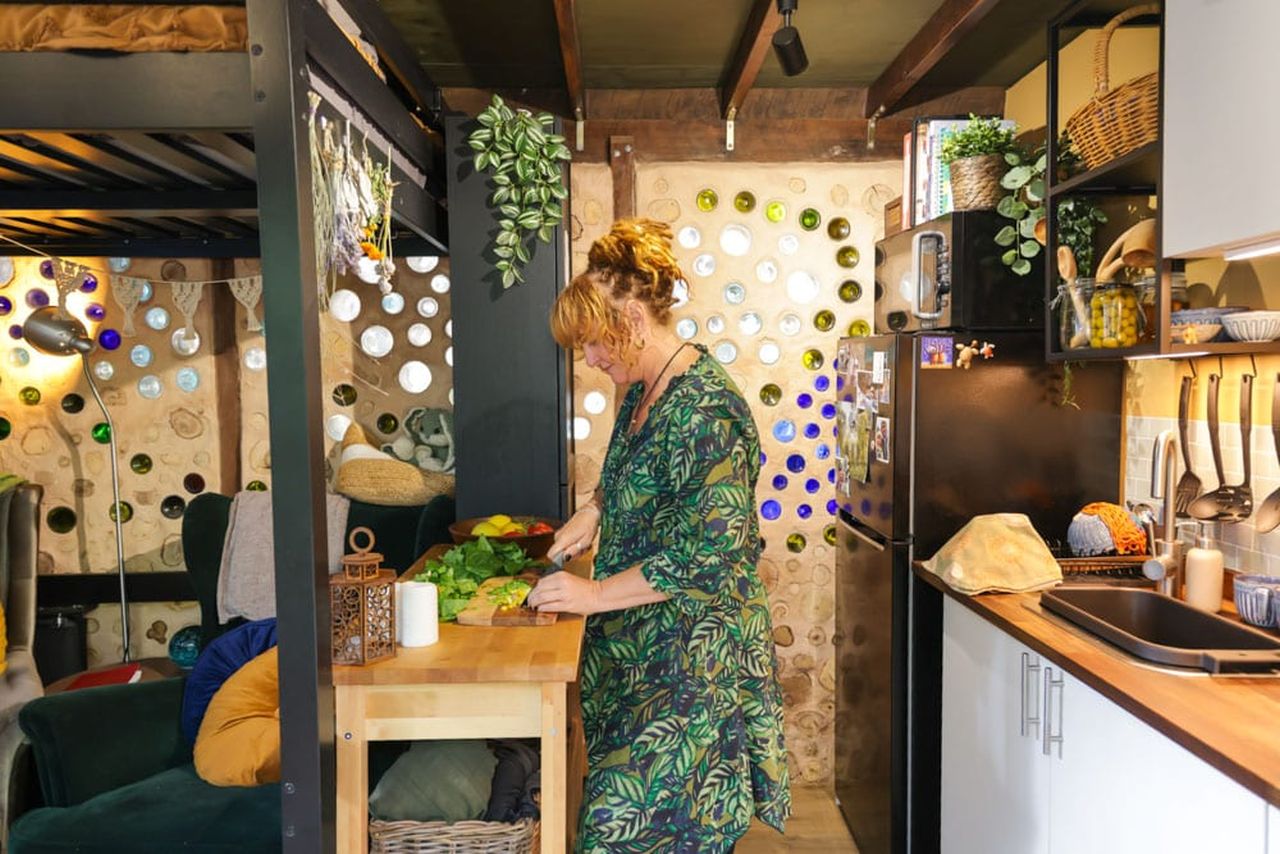 Jodie Builds $20K Tiny House in Her Urban Permaculture Garden in Perth