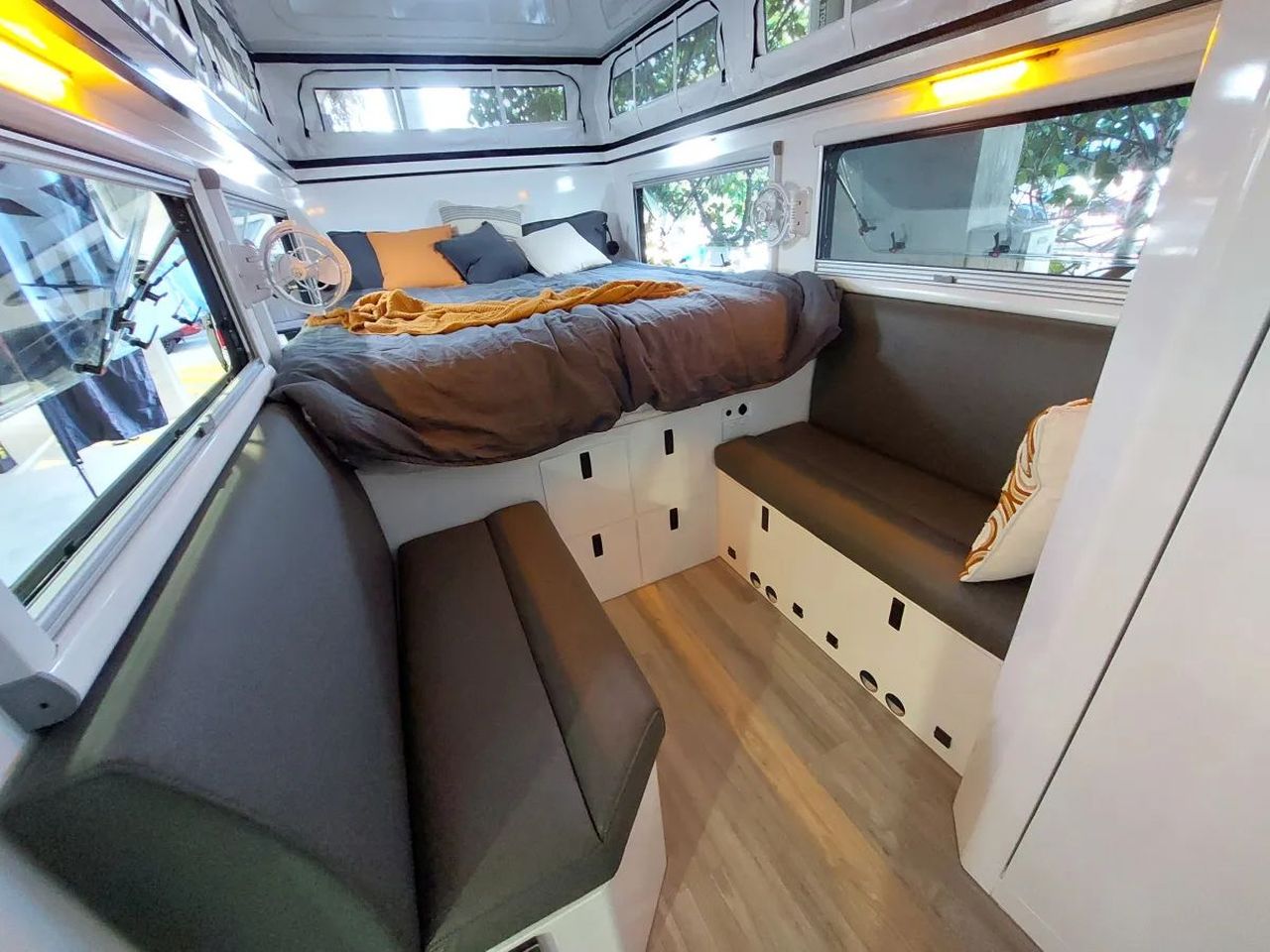 SkyeRV 14-00 Hybrid Pop-Top Camper