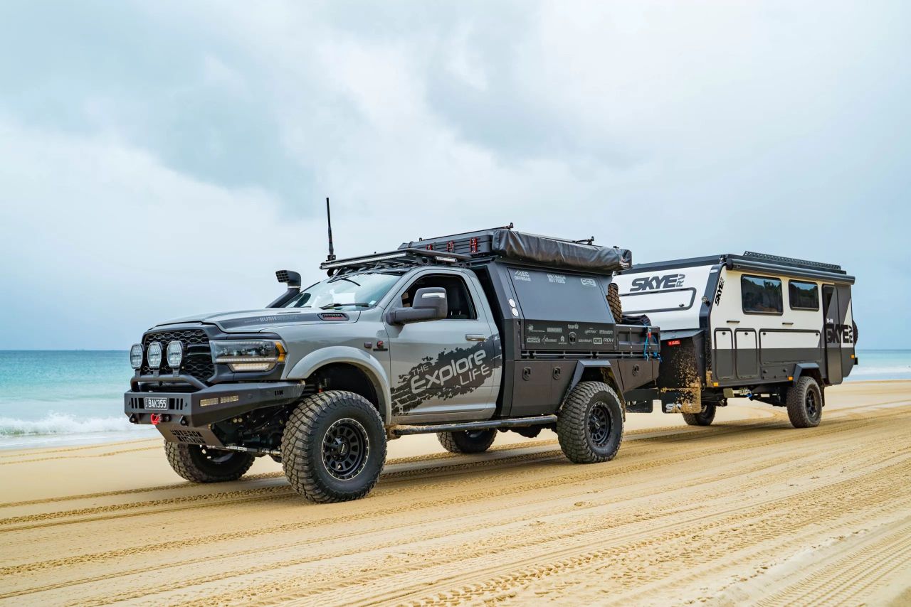 SkyeRV 14-00 Hybrid Pop-Top Camper