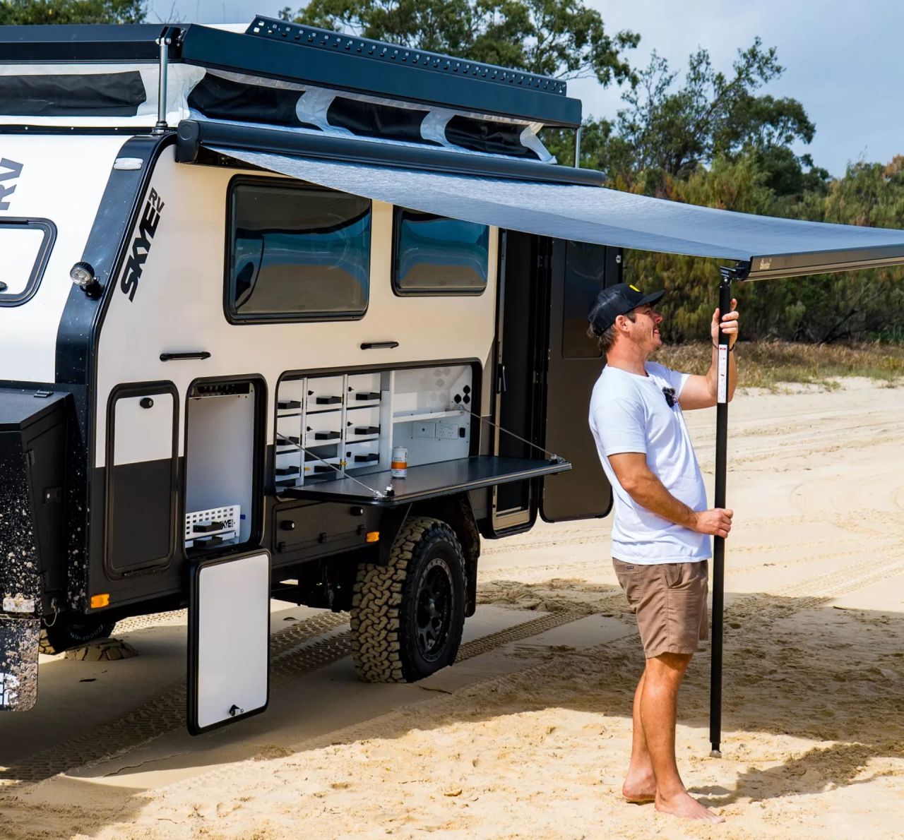 SkyeRV 14-00 Hybrid Pop-Top Camper