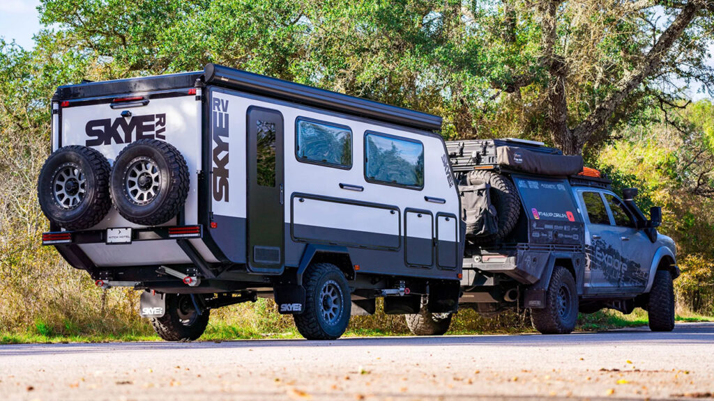 SkyeRV 14-00 Hybrid Travel Trailer With Pop-Top Roof Offers Easy Towing and Comfortable Living SkyeRV 14-00 Hybrid Pop-Top Camper