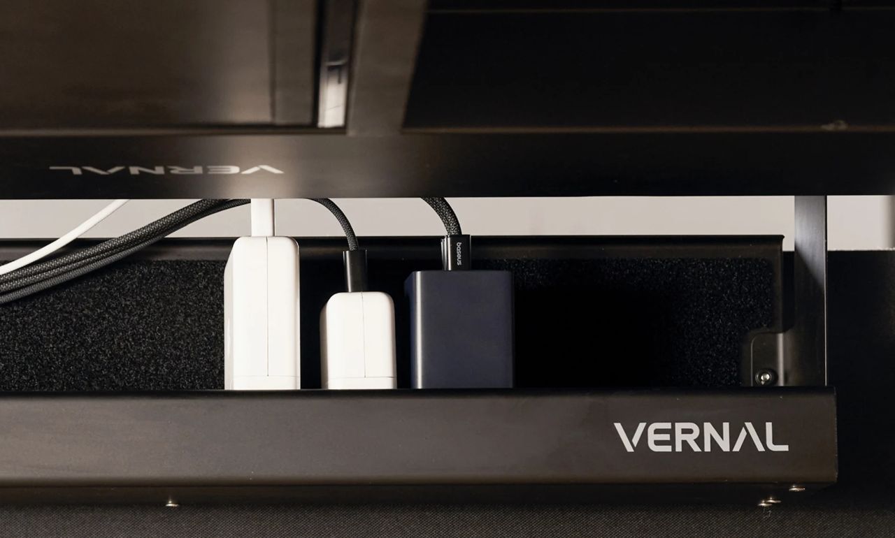 Vernal Executive Standing Desk