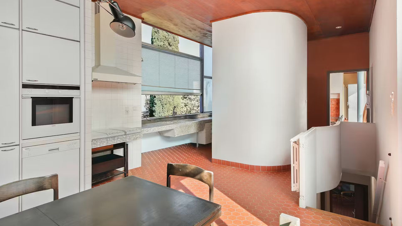 1931 Modernist Le Corbusier Villa in South of France - upper level