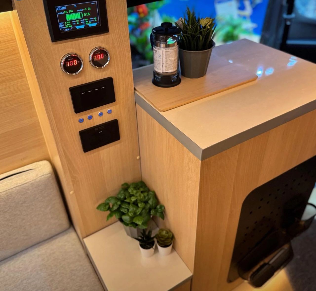 Carryboy and Farizon Full-Electric Campervan