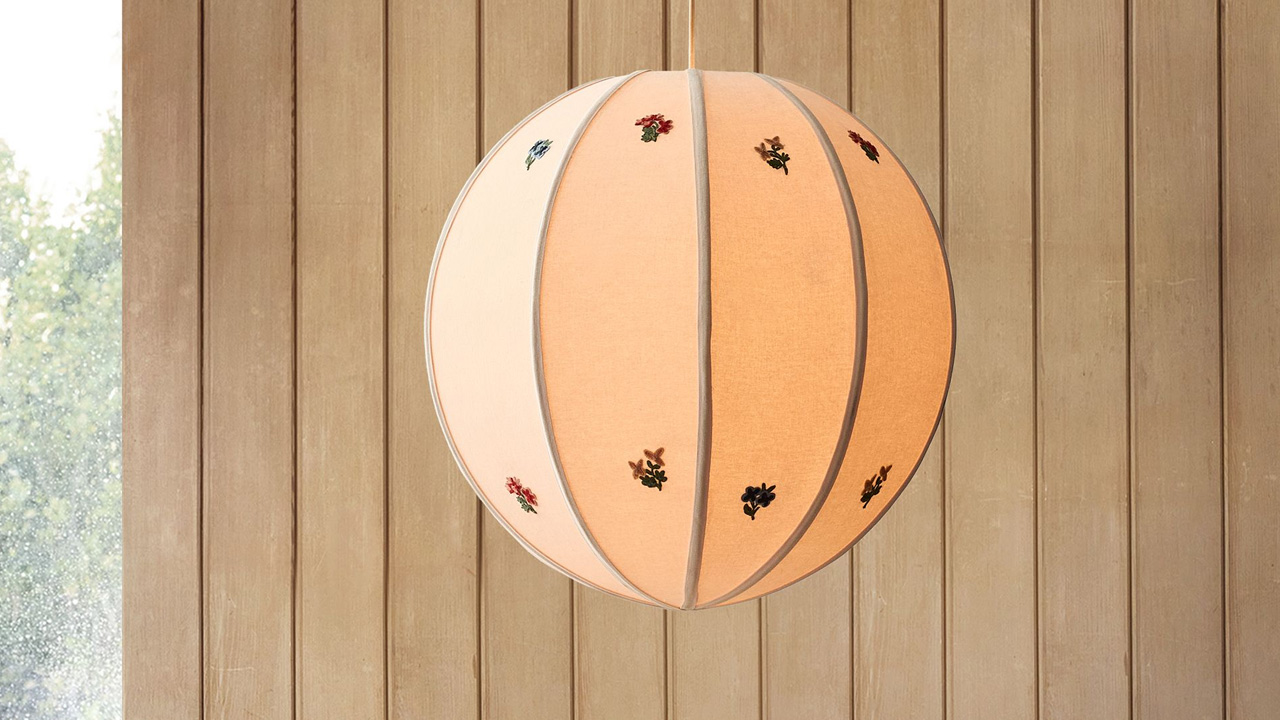 Emma Chamberlain collection pendant