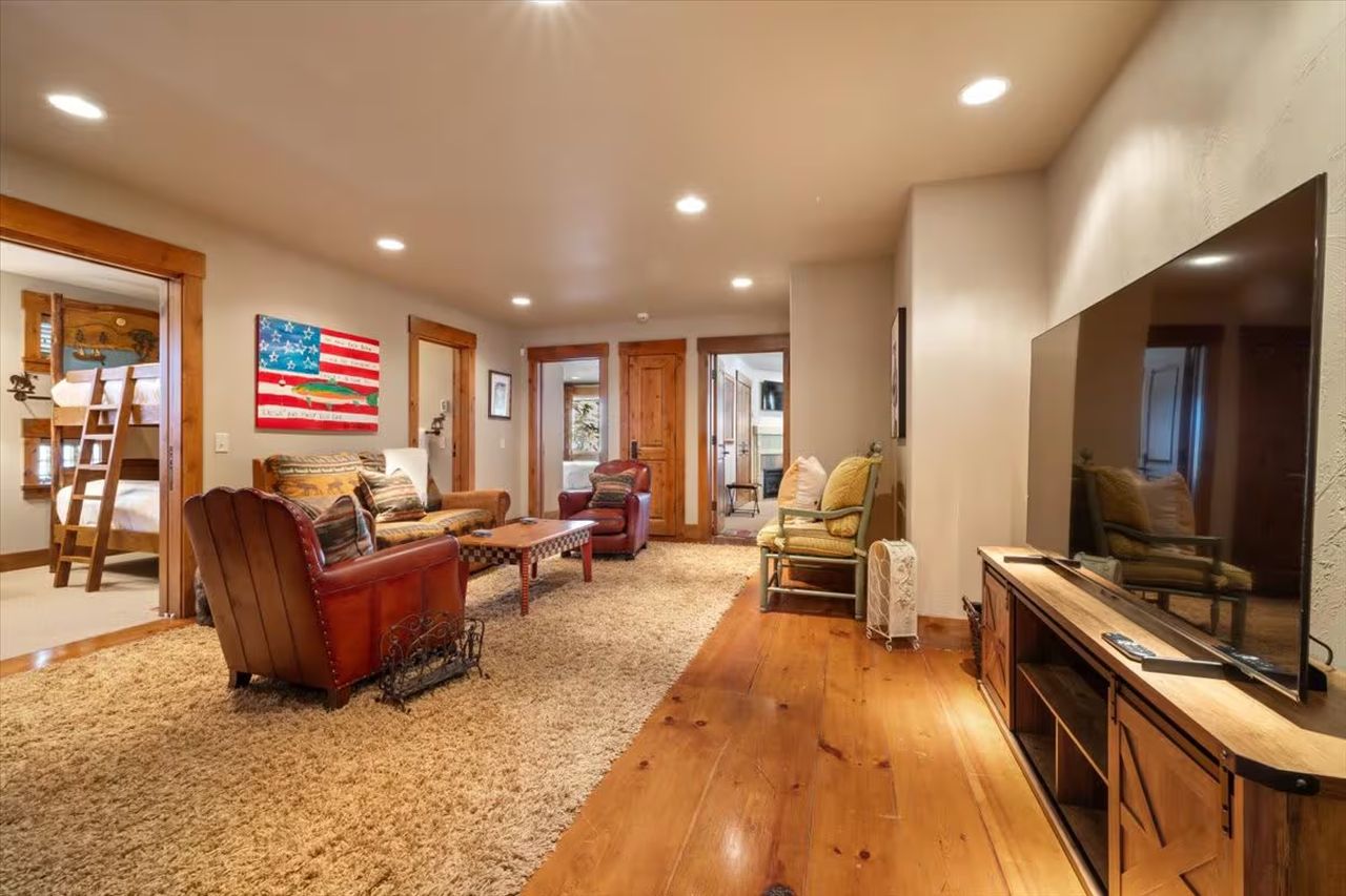 Entire Home at Spring Creek Ranch_family room