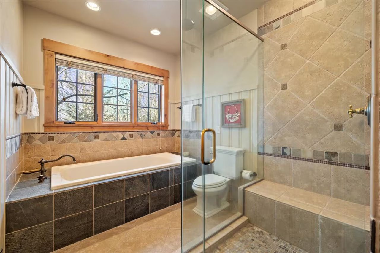 Entire Home at Spring Creek Ranch_primary bathroom_1