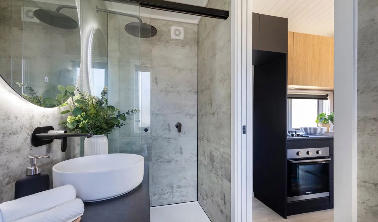 Esther tiny house by CozyCo tiny house