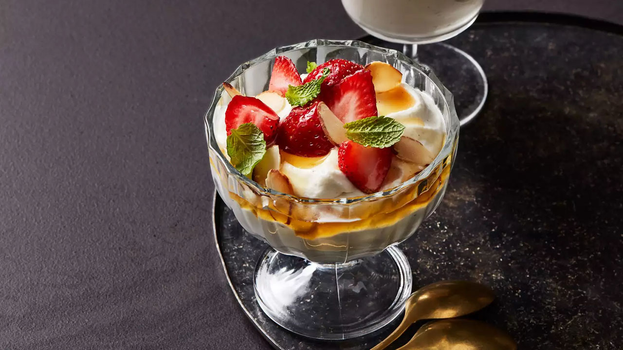 Honey-Ricotta Mousse with Strawberries