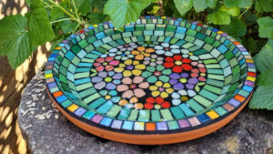 DIY Mosaic Birdbath to Transform Your Backyard Into Summer Sanctuary How To DIY Mosaic Birdbath To Transform Your Backyard Into Shimmering Sanctuary