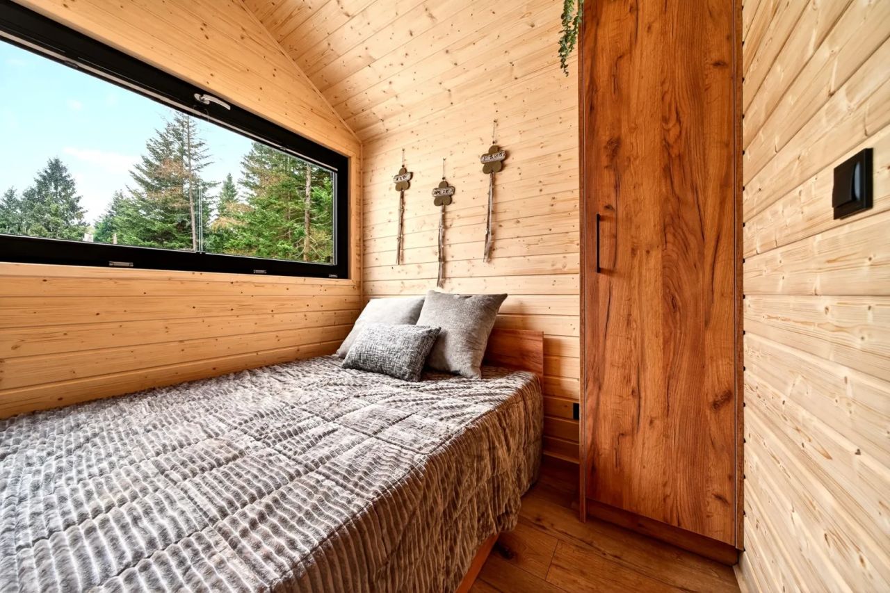 Justine tiny house on wheels