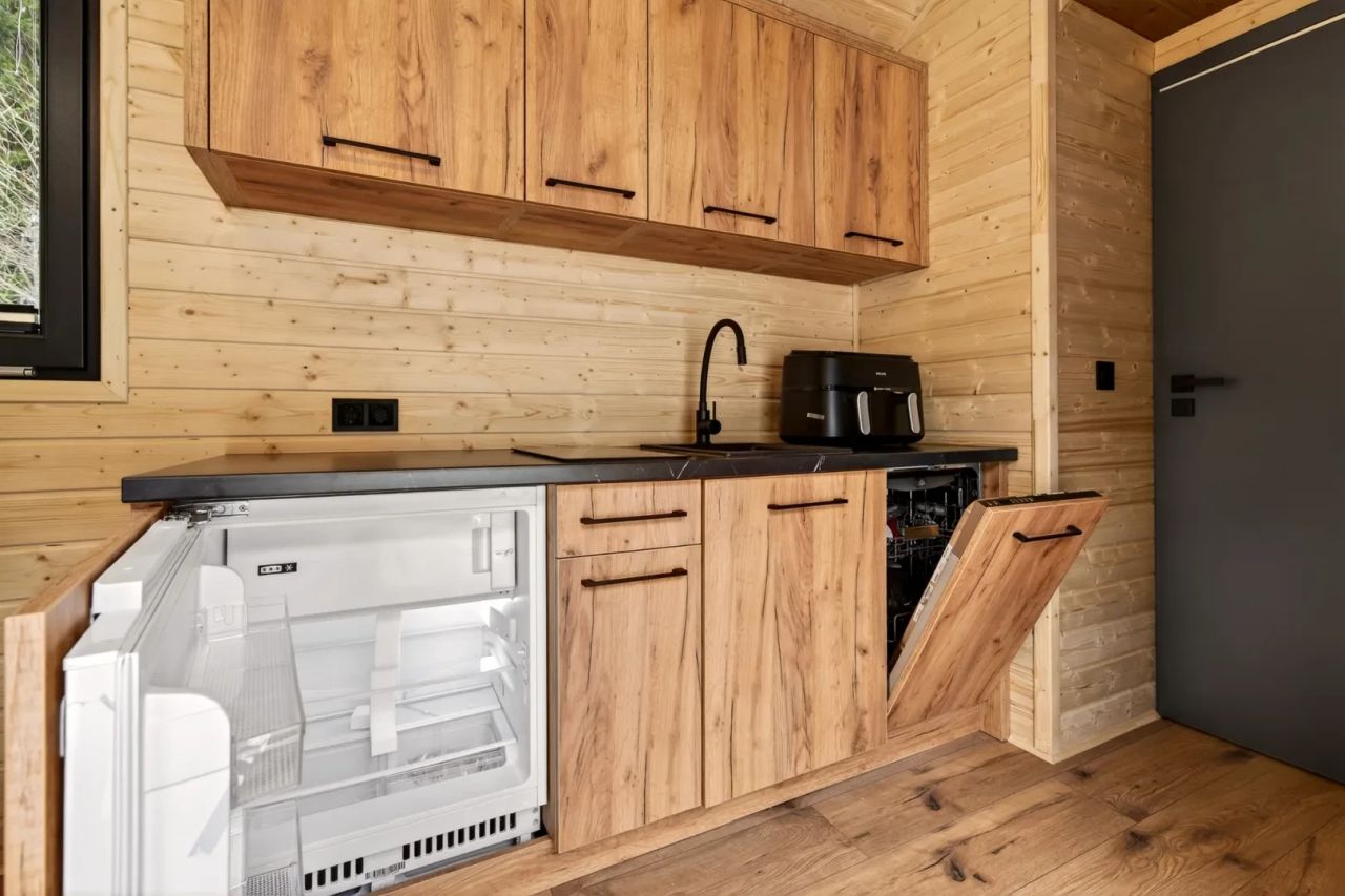 Justine tiny house on wheels