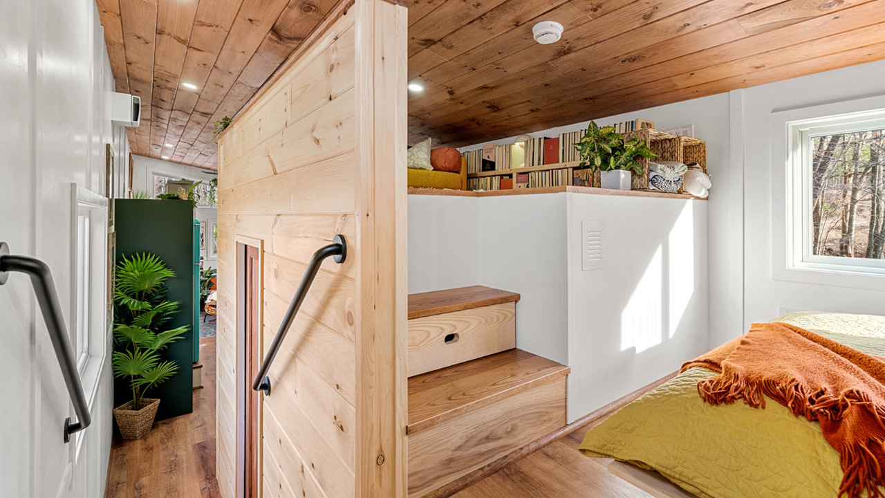 Knoll gooseneck tiny house - loft
