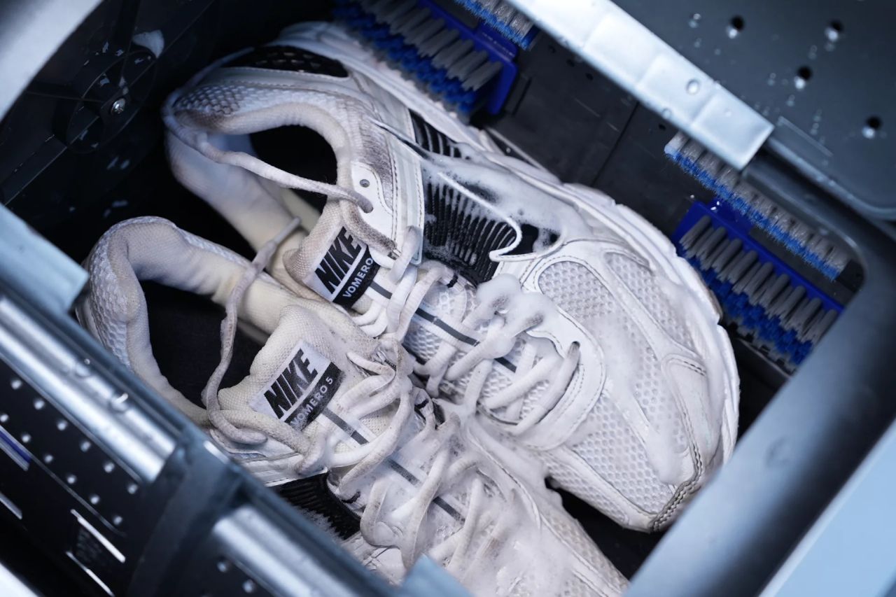 Midishi M1 show cleaner