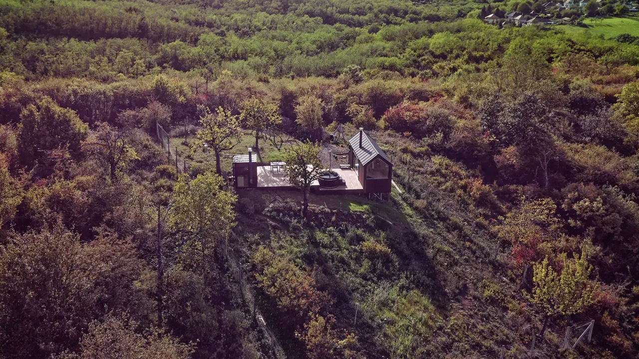 NestOff Prefab Tiny cabin - aerial view