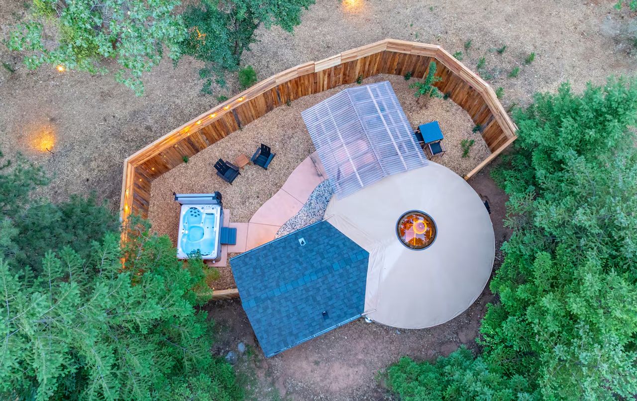 Oak Yurt Stay_Exterior_1