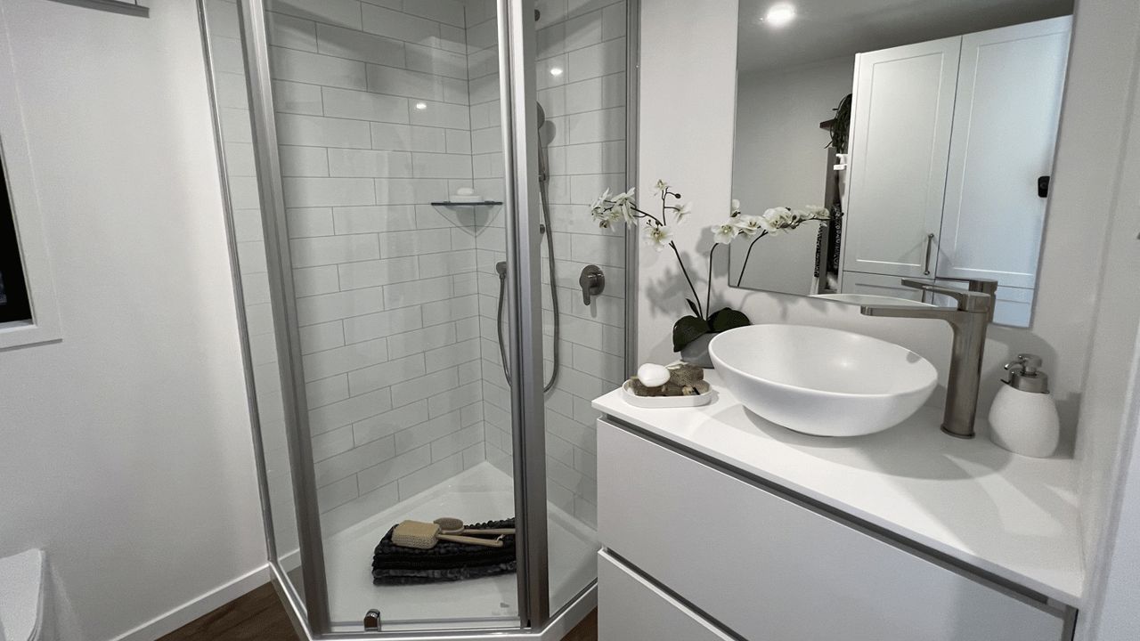 Oasis Tiny House - bathroom