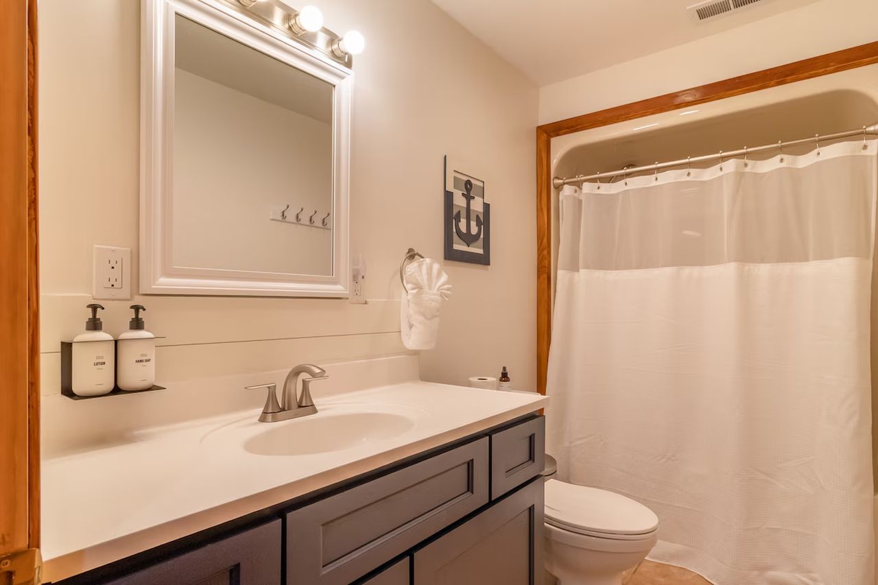 Oceanfront Home_bathroom_3