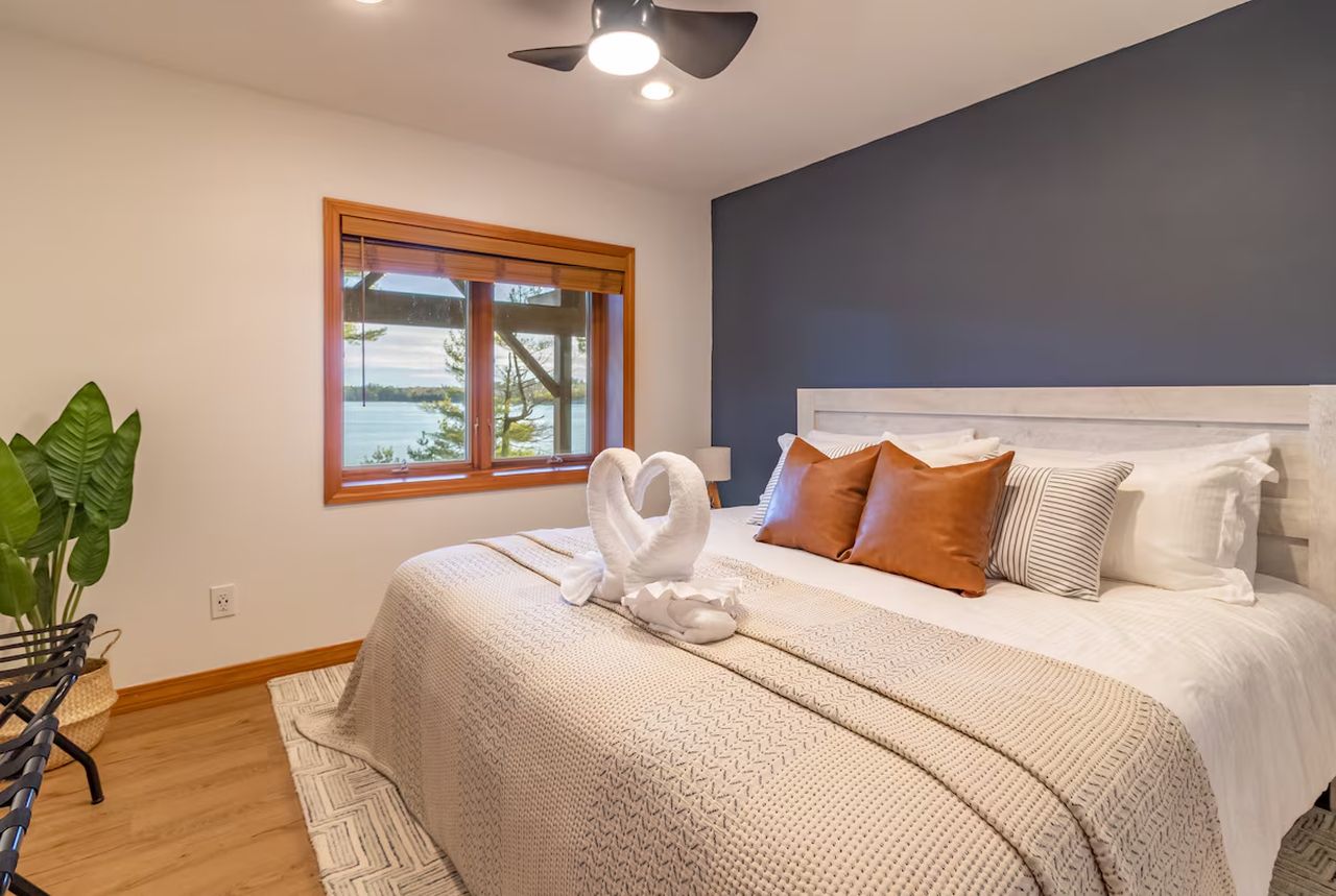 Oceanfront Home_bedroom_6