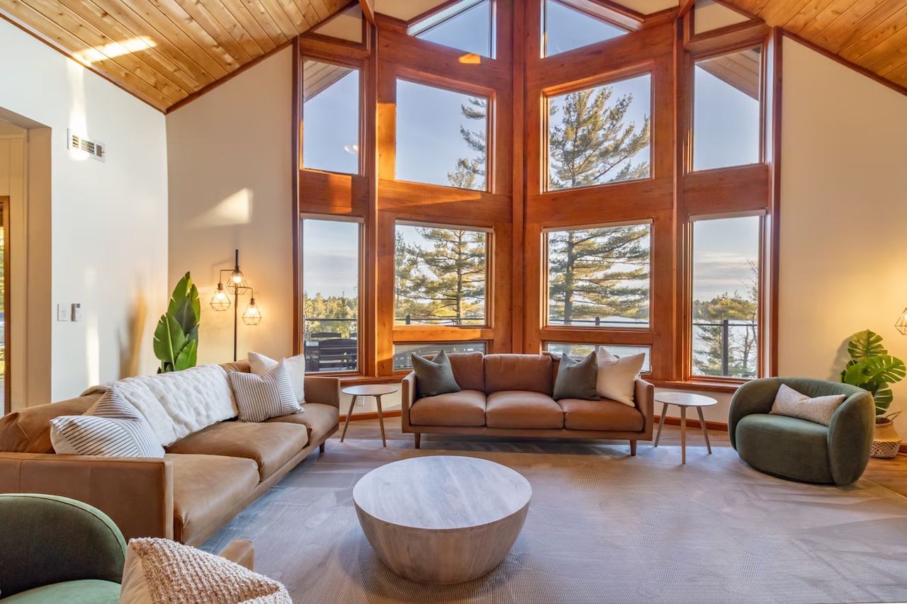 Oceanfront Home_living room_2