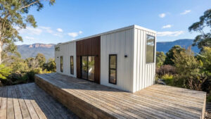 Onda Tiny House Flips Its Layout Upside-Down, Puts Communal Spaces on the Top Onda Tiny House