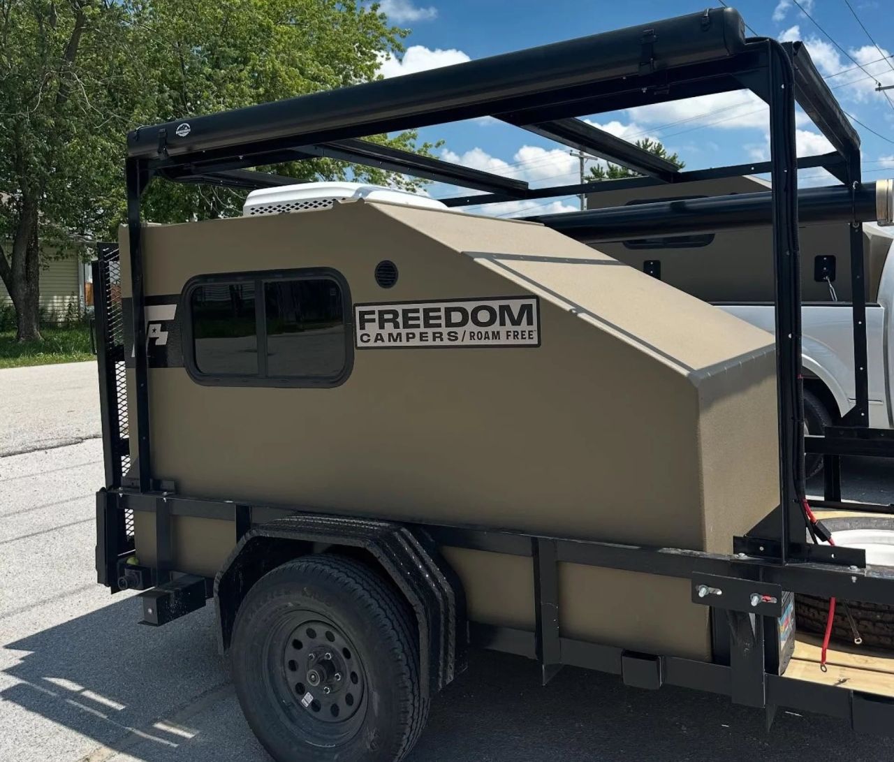 Redneck Outdoor Freedom Camper XL Hardshell Camper Pod