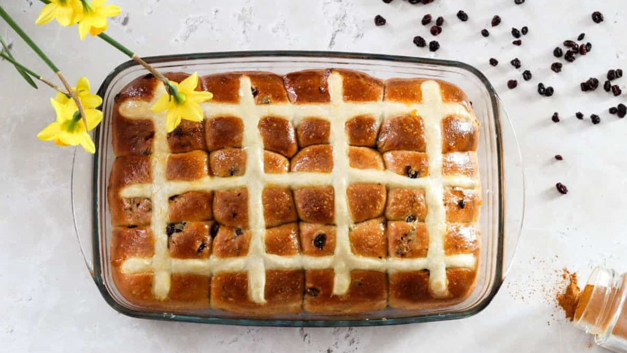 Sourdough Hot Cross Buns