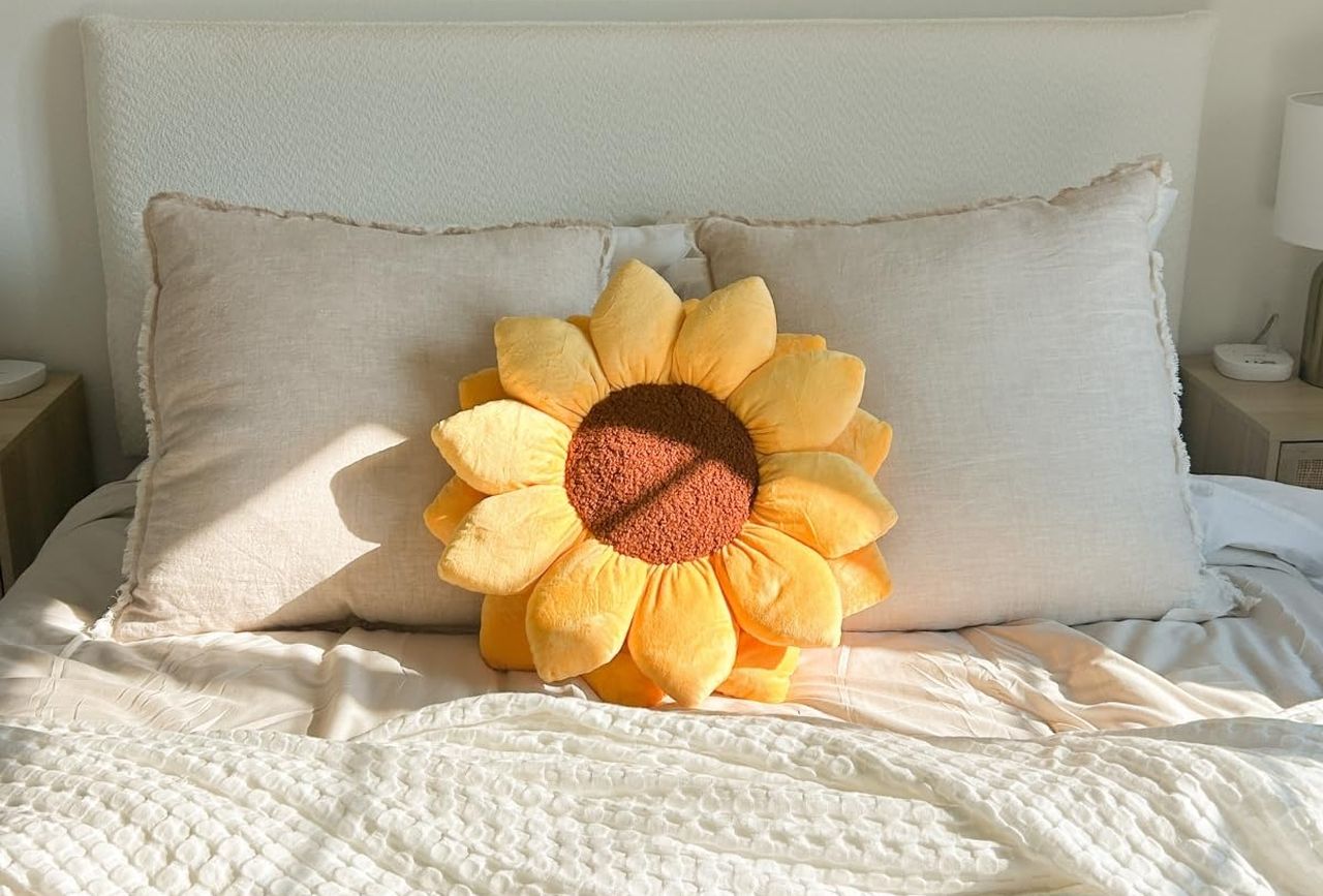 Sunflower Shaped Throw Pillow