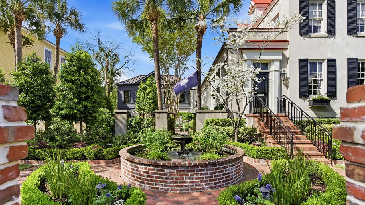 The green landscape around The Charleston Single Residence