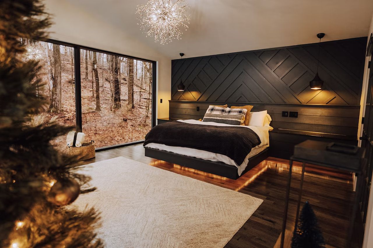 The Treehouse Cabin_Master Bedroom_1