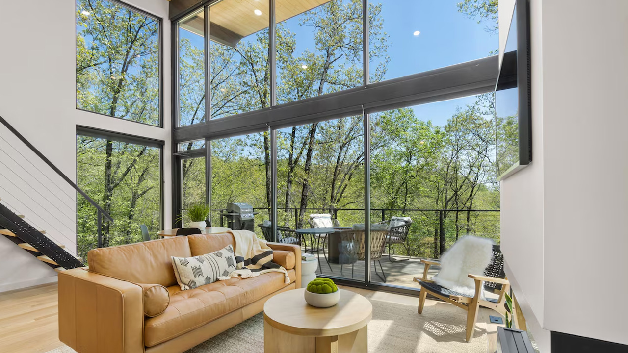 Two-Bedroom Treehouse-style Missouri Tiny House - living area