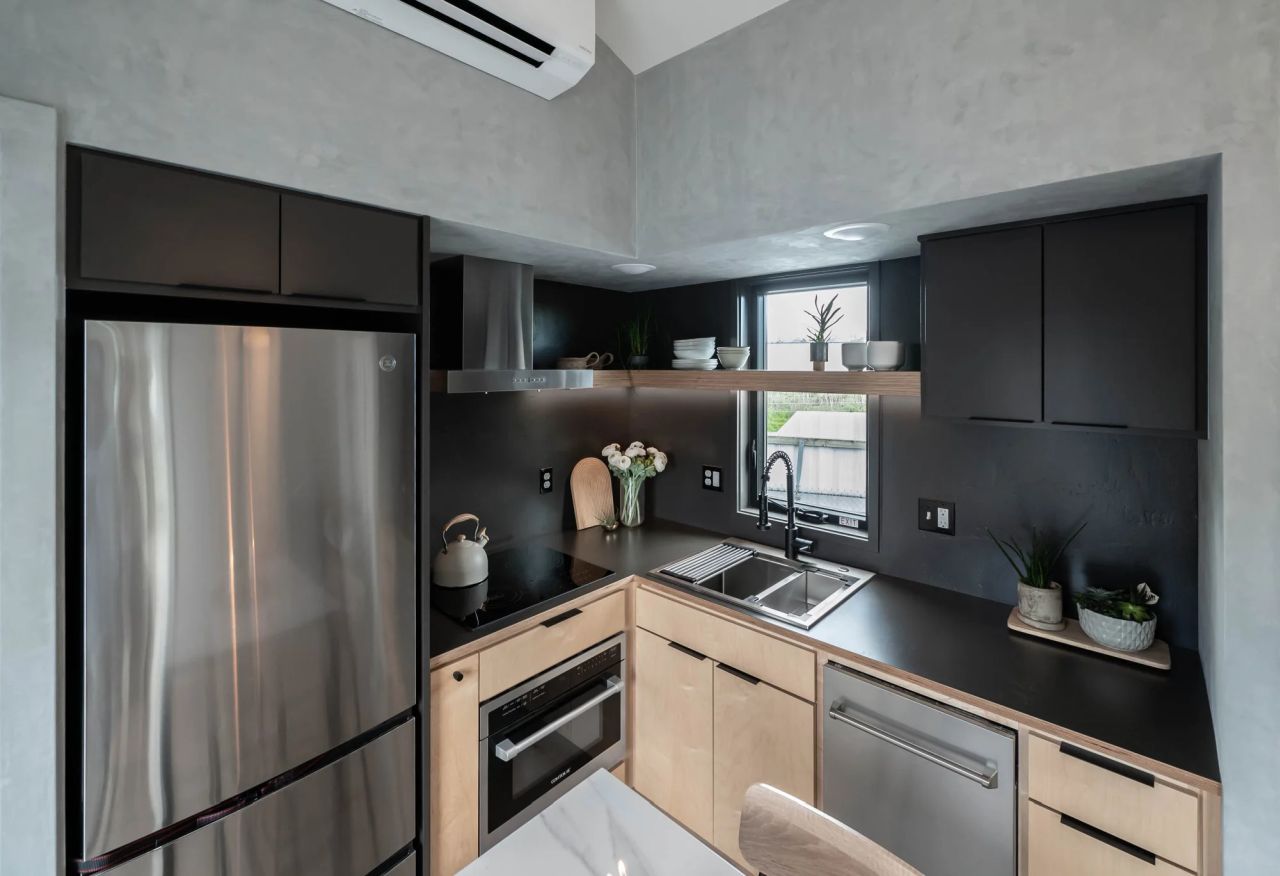 Urban Park Tiny House by Tru Form Tiny