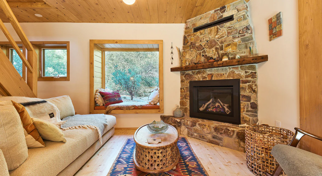 A-Frame-Cabin_Seating-in-Master-Suite-Bedroom
