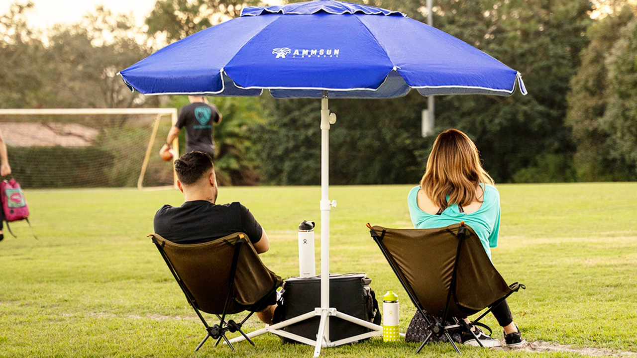 AMMSUN Space-Saving Garden Umbrella in handful shades