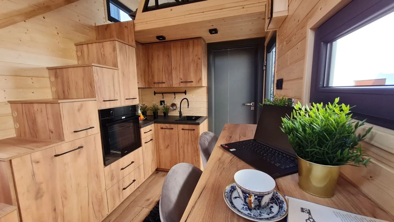 Adams Tiny House on wheels