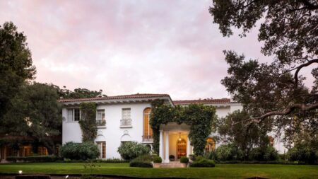 Up For Grabs at $30M, Angelina Jolie’s 1920 LA Estate Defines Biophilic Luxury and Old Hollywood Charm Angelina Jolie's LA Estate for sale (8)