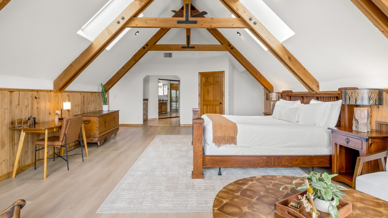 Apex-Lodge_Fourth-Bedroom_4