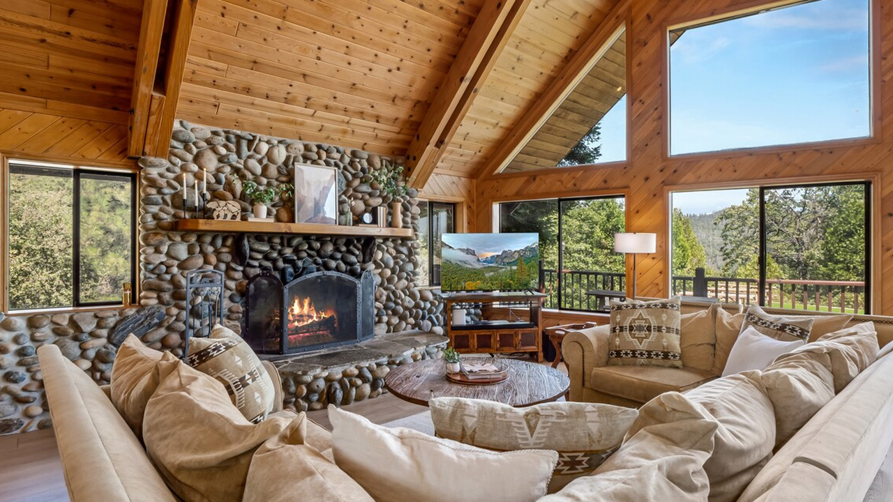 Apex-Lodge_River-Rock-Fireplace