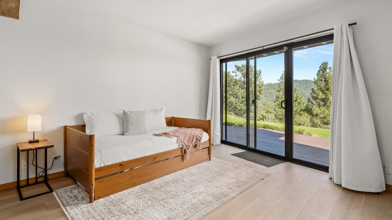 Apex-Lodge_Second-Bedroom-With-Deck-Access