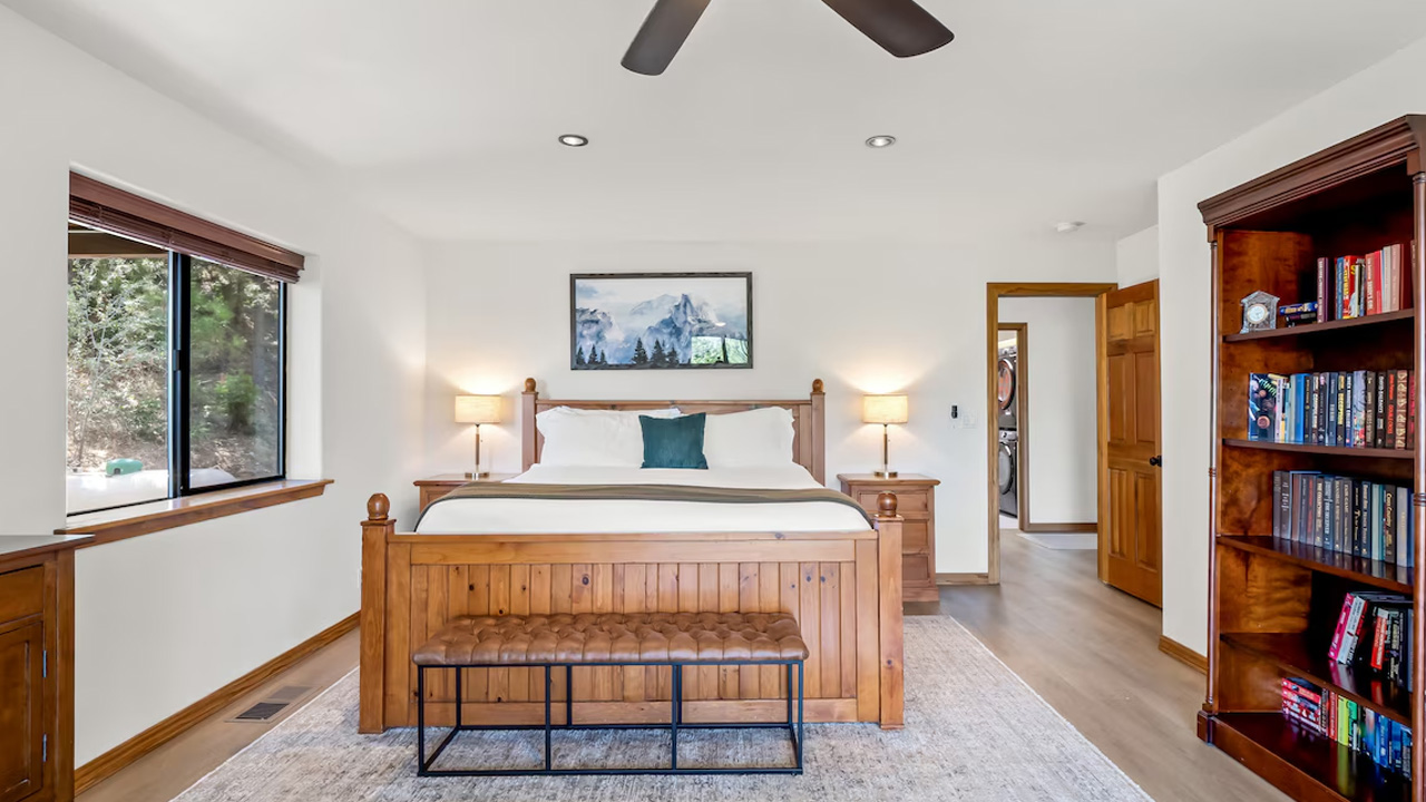 Apex-Lodge_Second-Bedroom