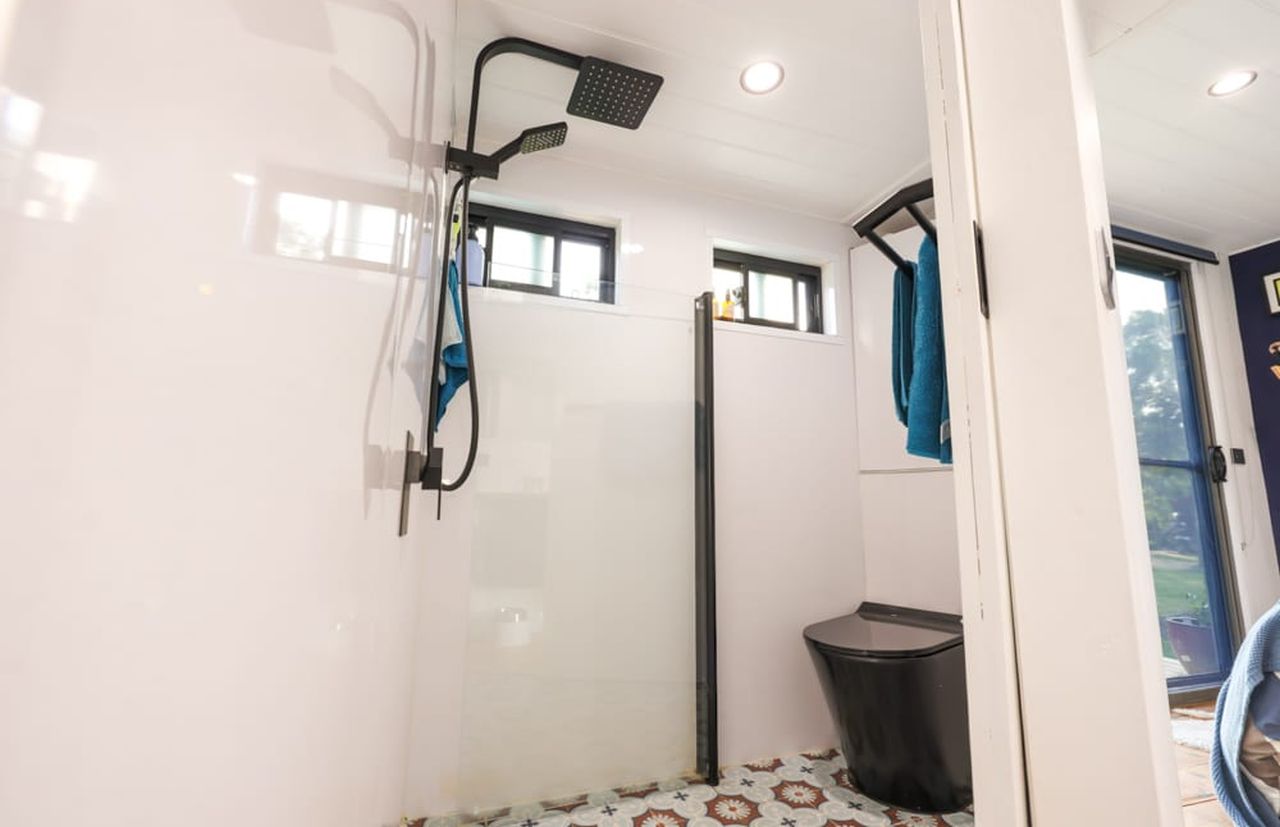 Aynslie's Tiny House_8