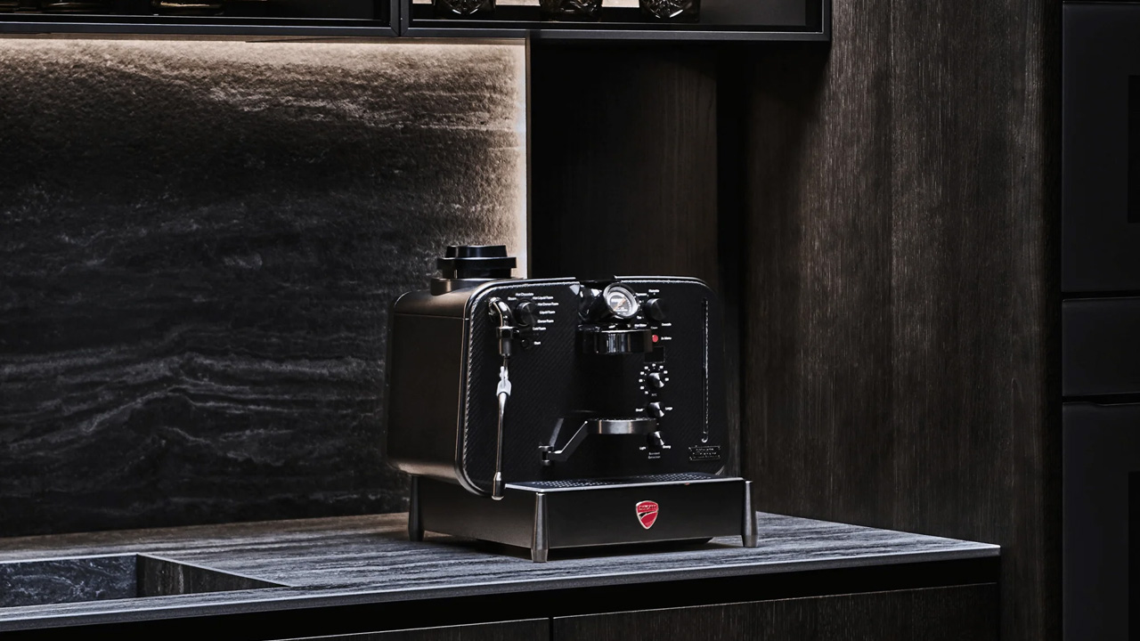 Barista M3 1926 Limited Edition Carbon Fiber by Ducati (10)