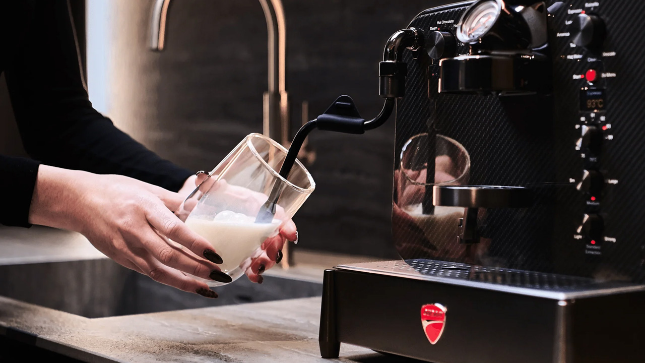 Barista M3 1926 Limited Edition Carbon Fiber by Ducati (13)
