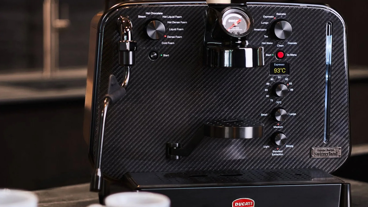 Barista M3 1926 Limited Edition Carbon Fiber by Ducati (7)