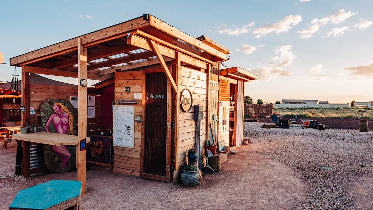 Campsite in Cane Beds_Outdoor bathhouse