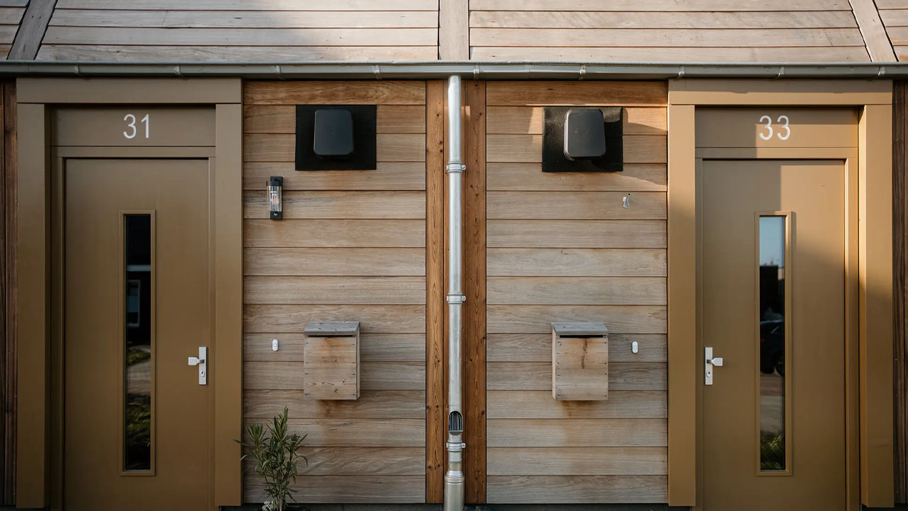 The natural wood fibers provide effective isolation